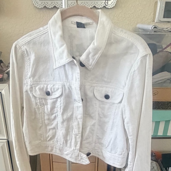 For The Republic White Linen Jacket with Sequin Eye and Star Design - Picture 2 of 6